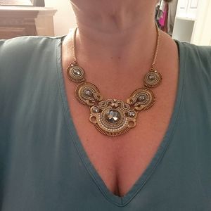 Statement necklace